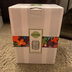 Unbe-leaf-able warmer